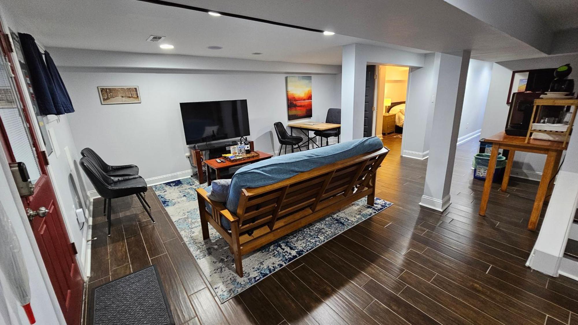 English Basement In Petworth, Washington, Dc -- Free Off-street Parking, Walk To Metro And Restaurants Apartamento