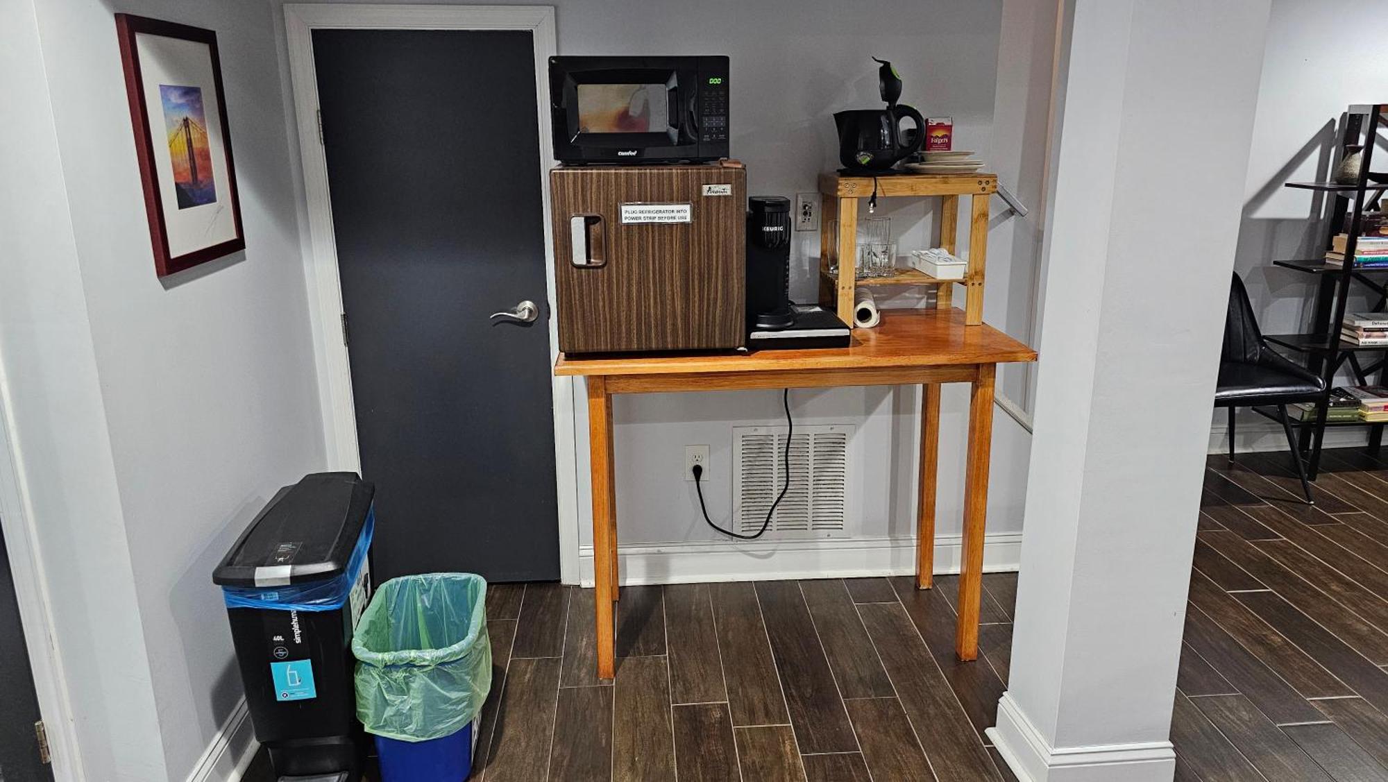 English Basement In Petworth, Washington, Dc -- Free Off-street Parking, Walk To Metro And Restaurants Washington